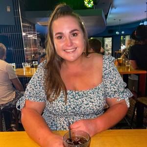 Meet your Posher, Cassie